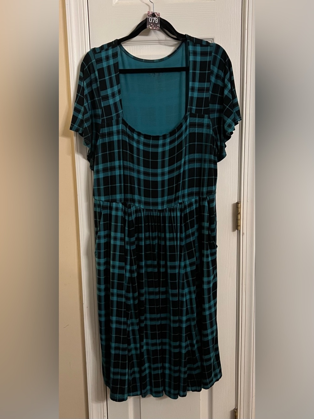 Torrid Super Soft Jersey Women's Teal and Black Plaid Short-Sleeve Dress